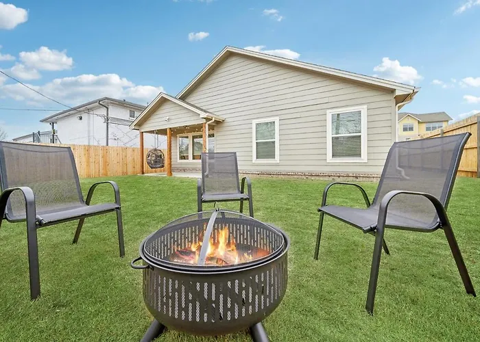 Spacious 4br With Fire Pit Games Midtown Near Tu Apartment Tulsa
