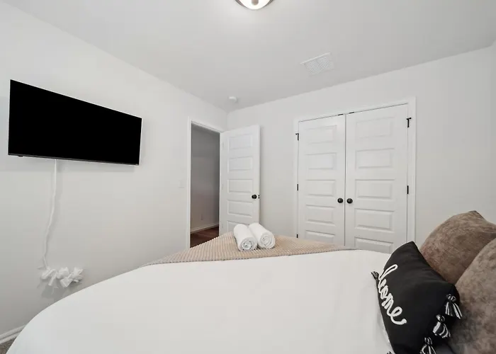 Apartment Spacious 4br With Fire Pit Games Midtown Near Tu