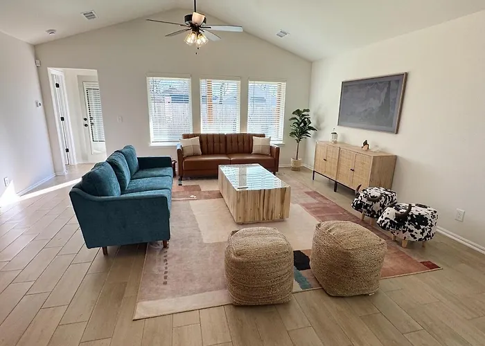 Apartment Spacious 4br With Fire Pit Games Midtown Near Tu *