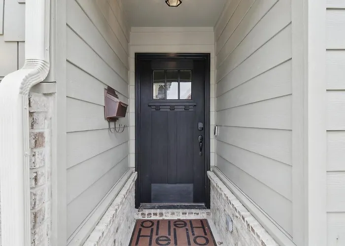 Spacious 4br With Fire Pit Games Midtown Near Tu Apartment Tulsa