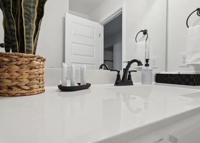 Apartment Spacious 4br With Fire Pit Games Midtown Near Tu