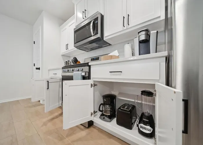 Apartment Spacious 4br With Fire Pit Games Midtown Near Tu Tulsa