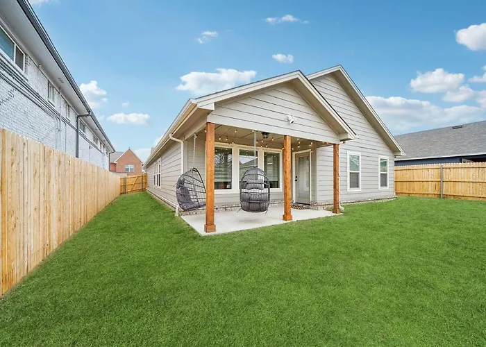 Spacious 4br With Fire Pit Games Midtown Near Tu *