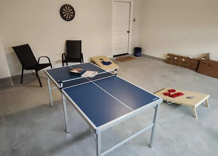 Spacious 4br With Fire Pit Games Midtown Near Tu Apartment
